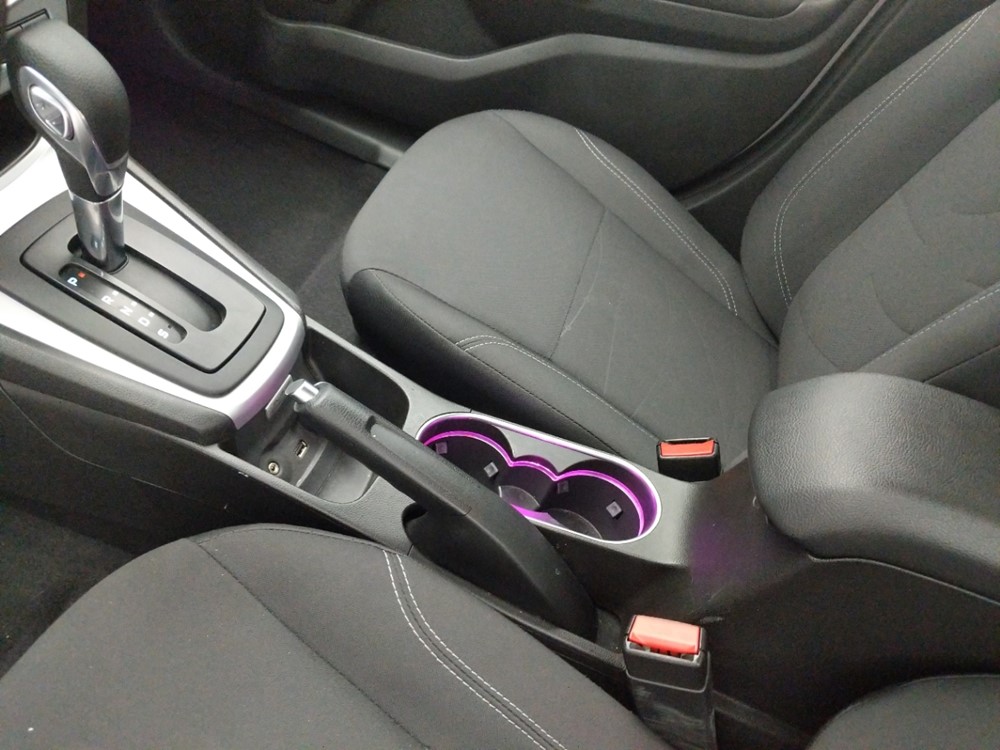 2018 Ford Fiesta - Center Console/Cup Holders