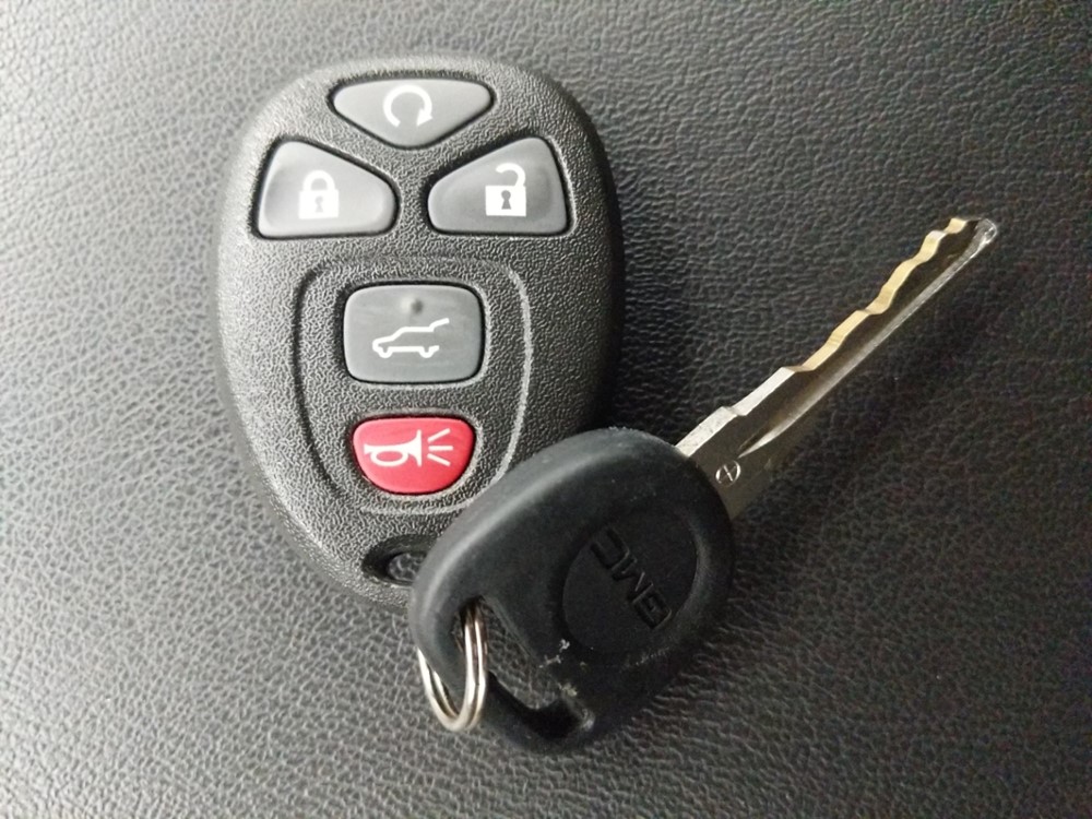 2016 GMC Acadia - Keys