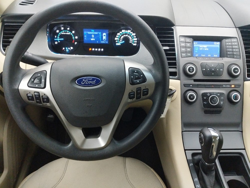 2016 Ford Taurus - Driver Dash