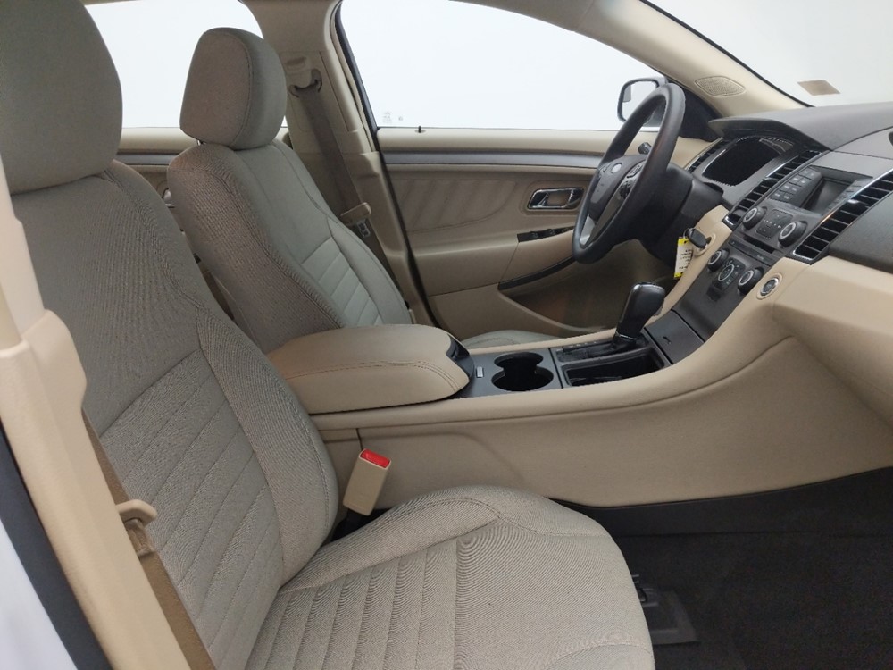 2016 Ford Taurus - Passenger Front Seat