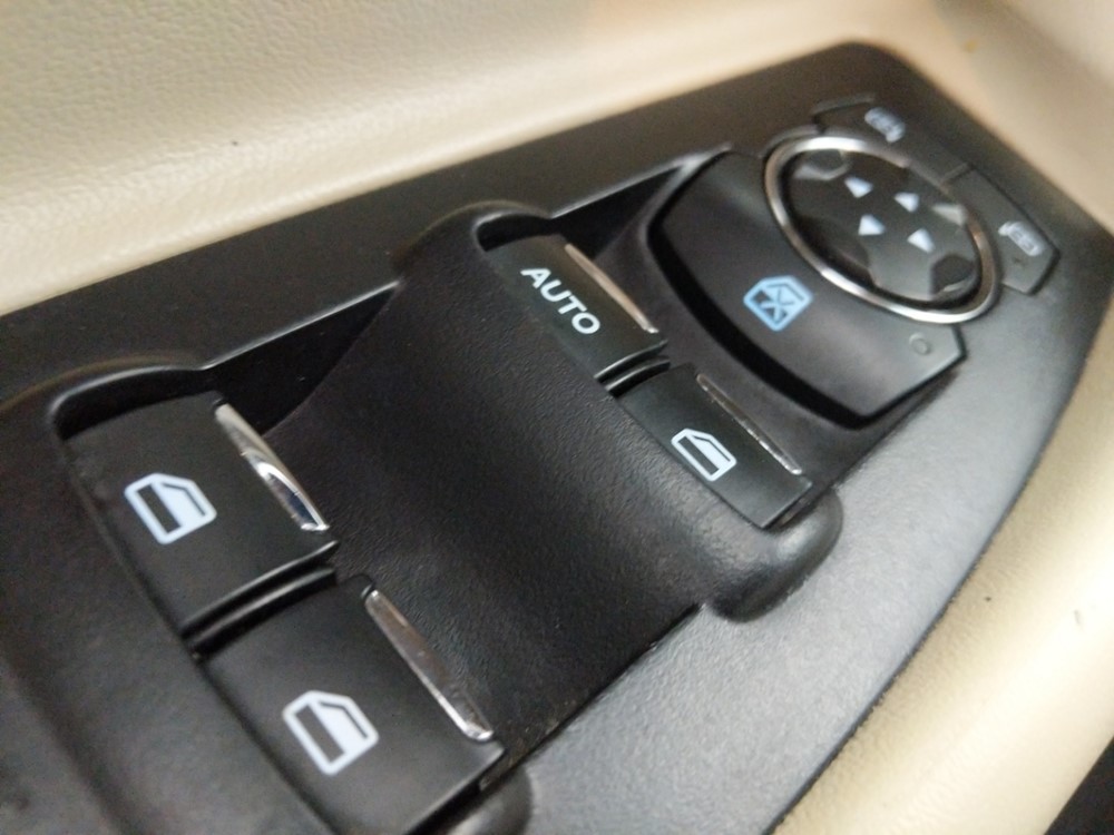 2016 Ford Taurus - Driver Power Windows/Lock Control