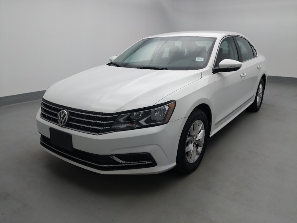 Used 2017 Volkswagen Passat Driver Front Bumper