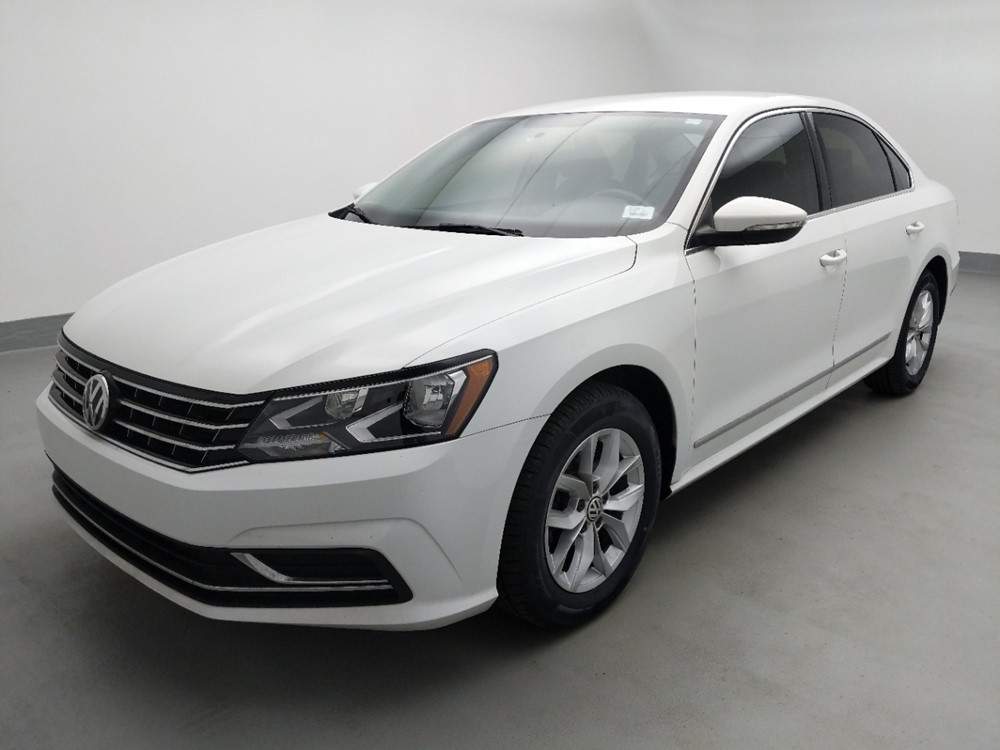 Used 2017 Volkswagen Passat Driver Front Bumper