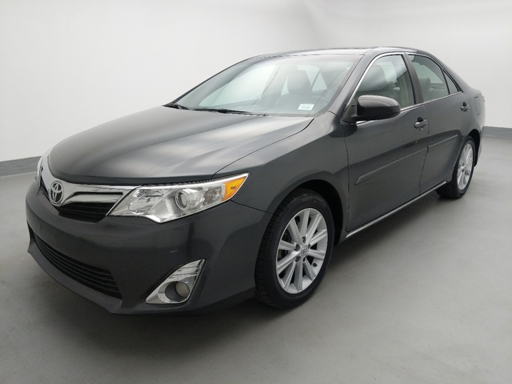 Used 2012 Toyota Camry Driver Front Bumper