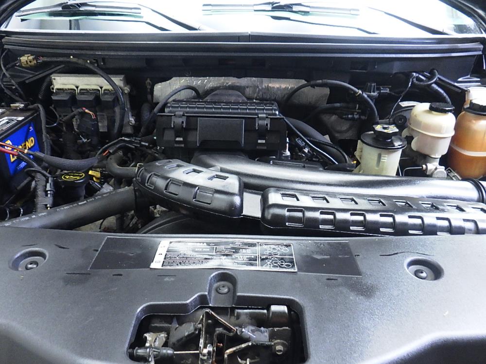 2007 Lincoln Mark LT - Engine