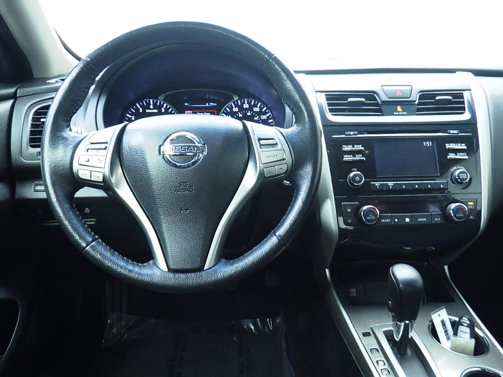 2015 Nissan Altima - Driver Dash