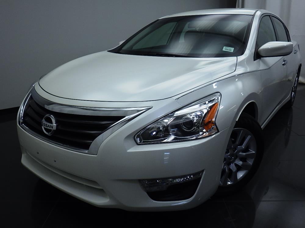 2015 Nissan Altima - Driver Front Bumper