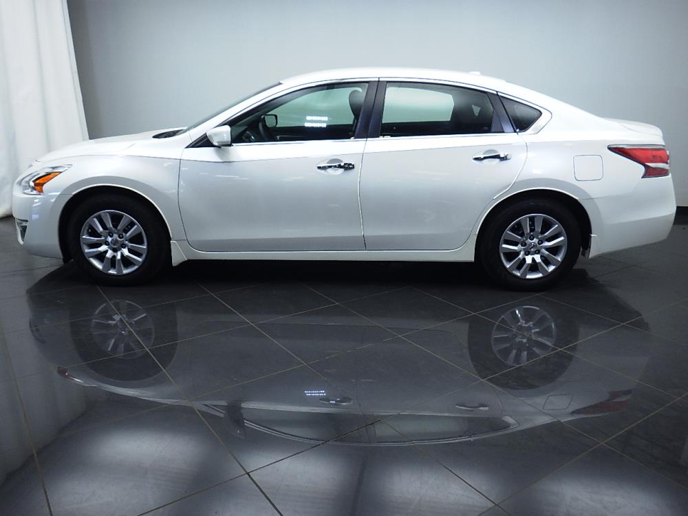 2015 Nissan Altima - Driver Front Side