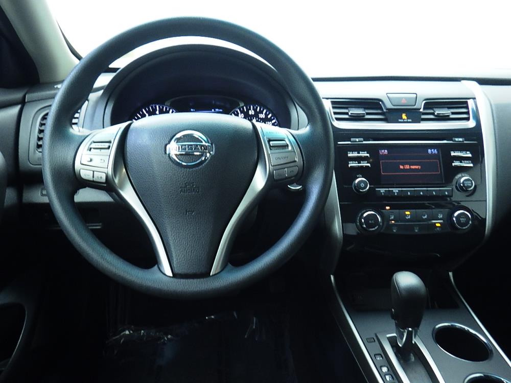2015 Nissan Altima - Driver Dash