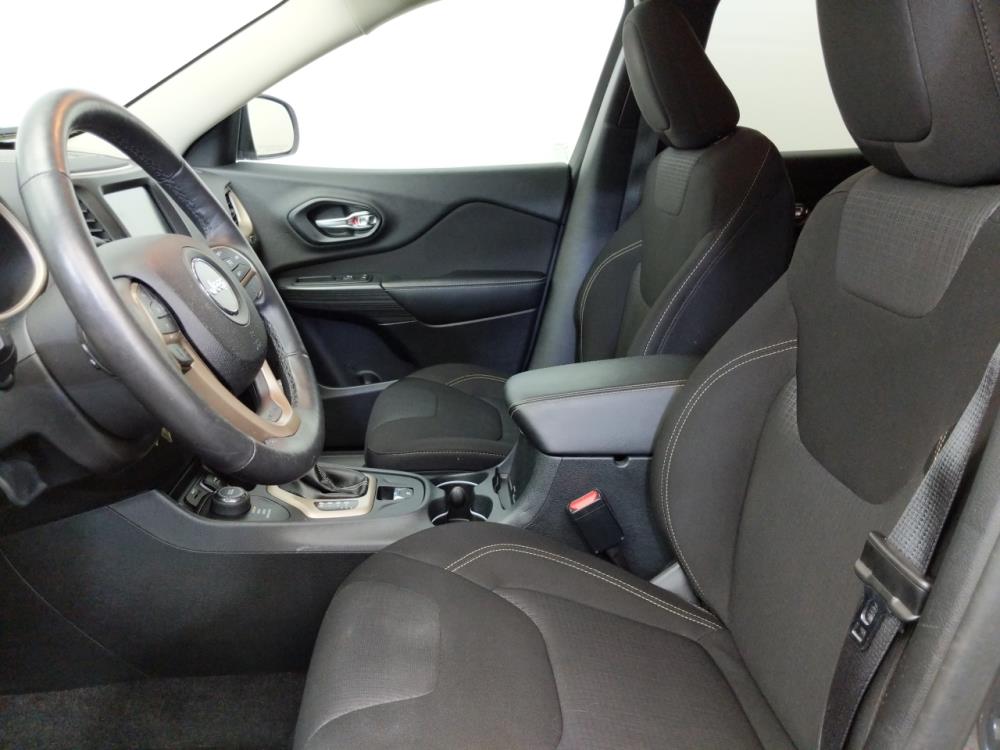 2016 Jeep Cherokee - Driver Front Seat