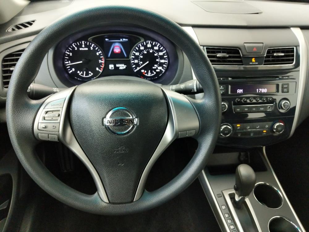 2015 Nissan Altima - Driver Dash
