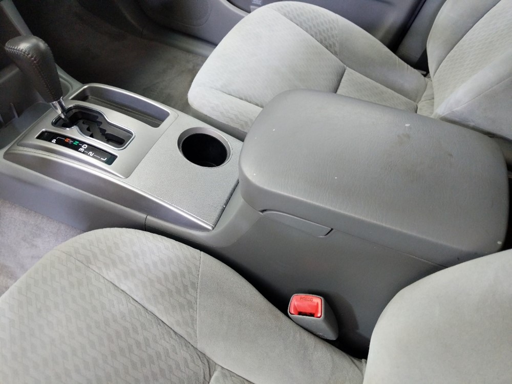 2010 Toyota Tacoma - Center Console/Cup Holders