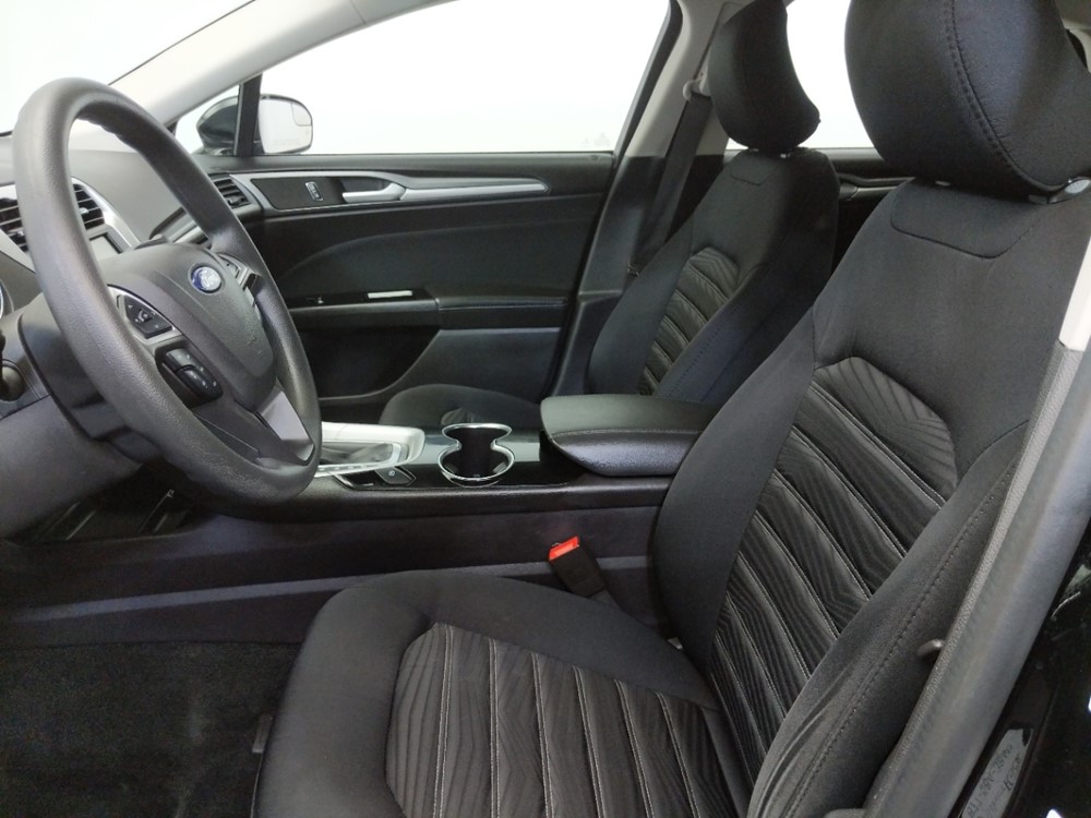 2016 Ford Fusion - Driver Front Seat