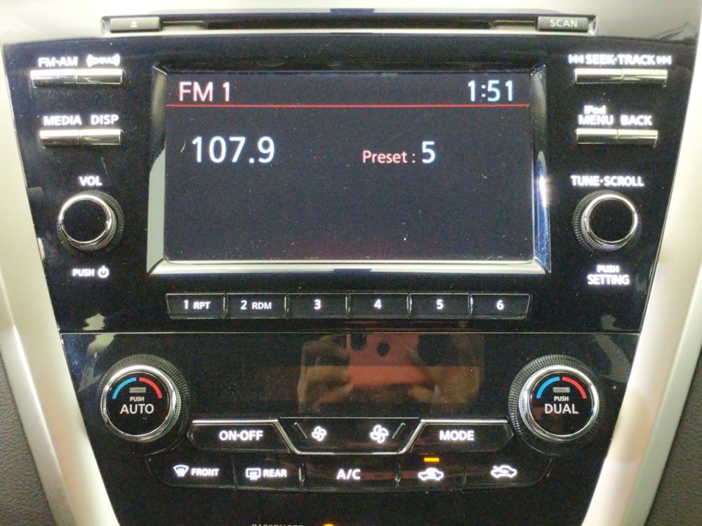 2017 Nissan Murano - Stereo Package