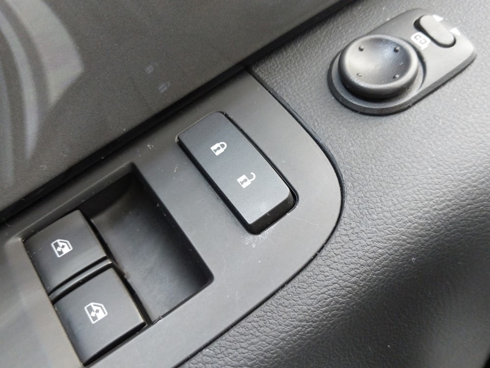 2015 Chevrolet Camaro - Driver Power Windows/Lock Control