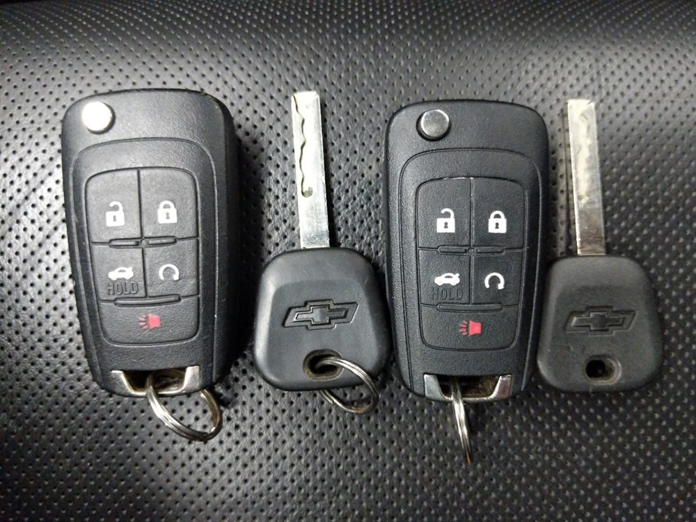 2015 Chevrolet Camaro - Keys