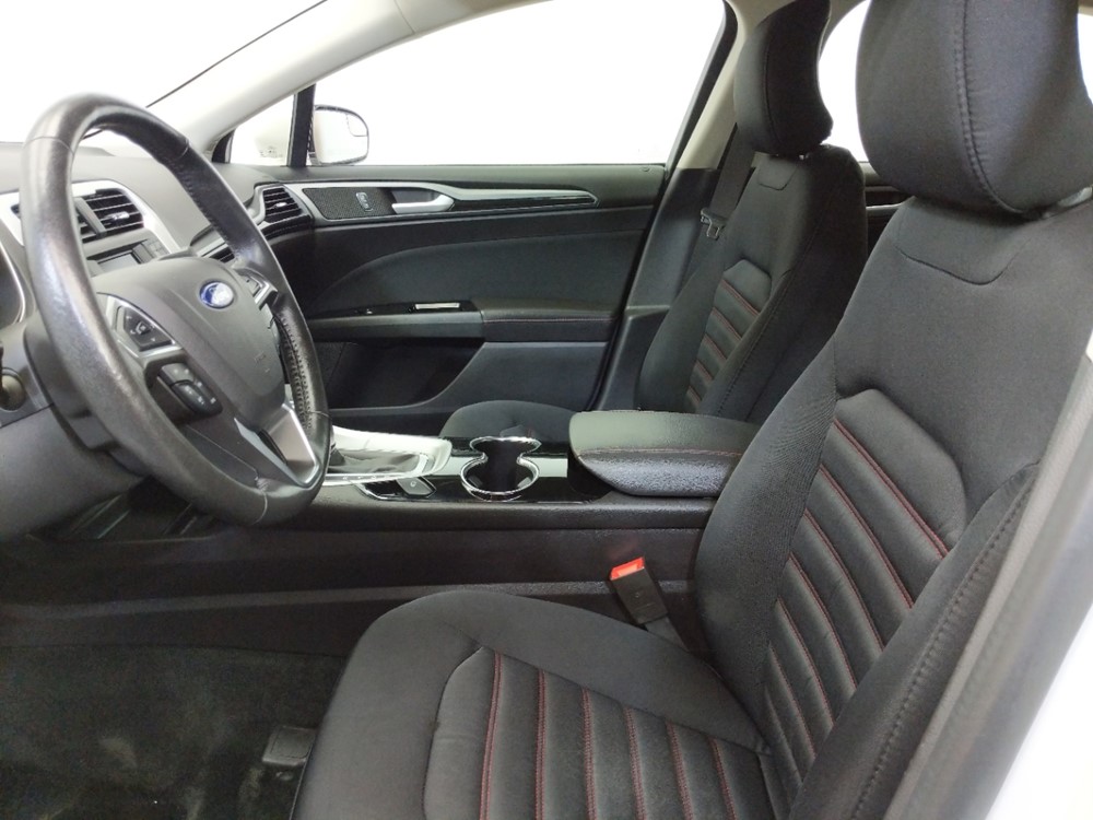 2016 Ford Fusion - Driver Front Seat