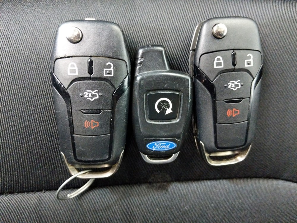 2016 Ford Fusion - Keys
