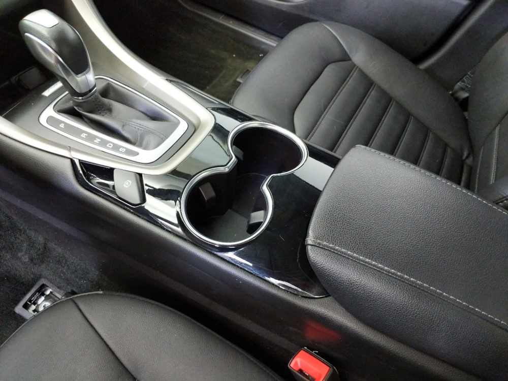 2016 Ford Fusion - Center Console/Cup Holders