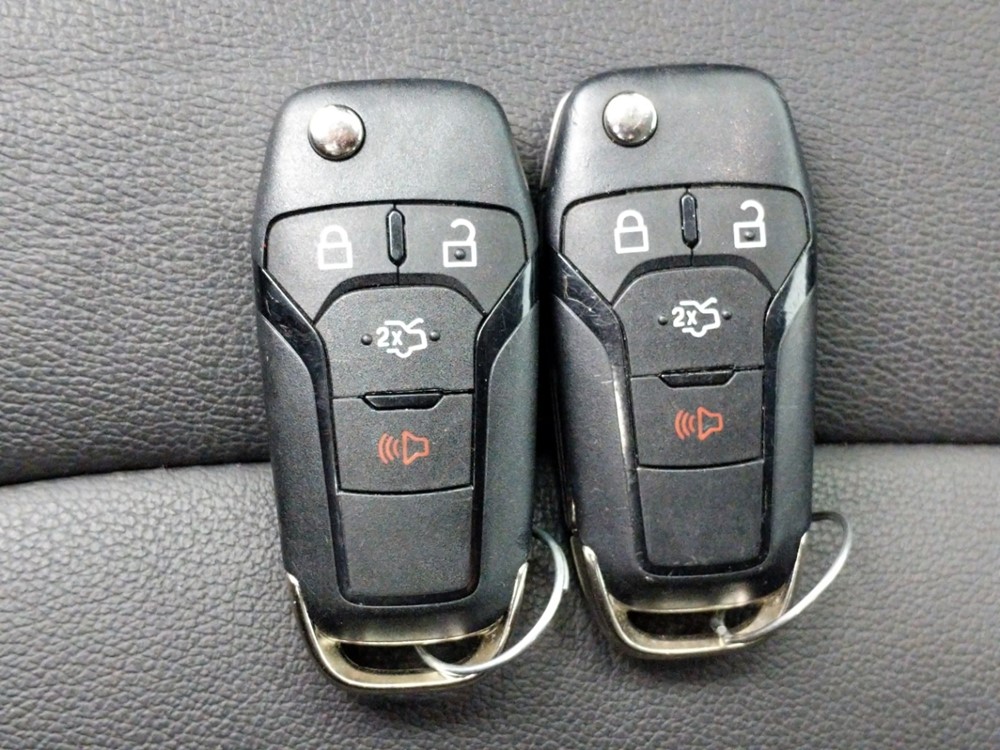 2016 Ford Fusion - Keys