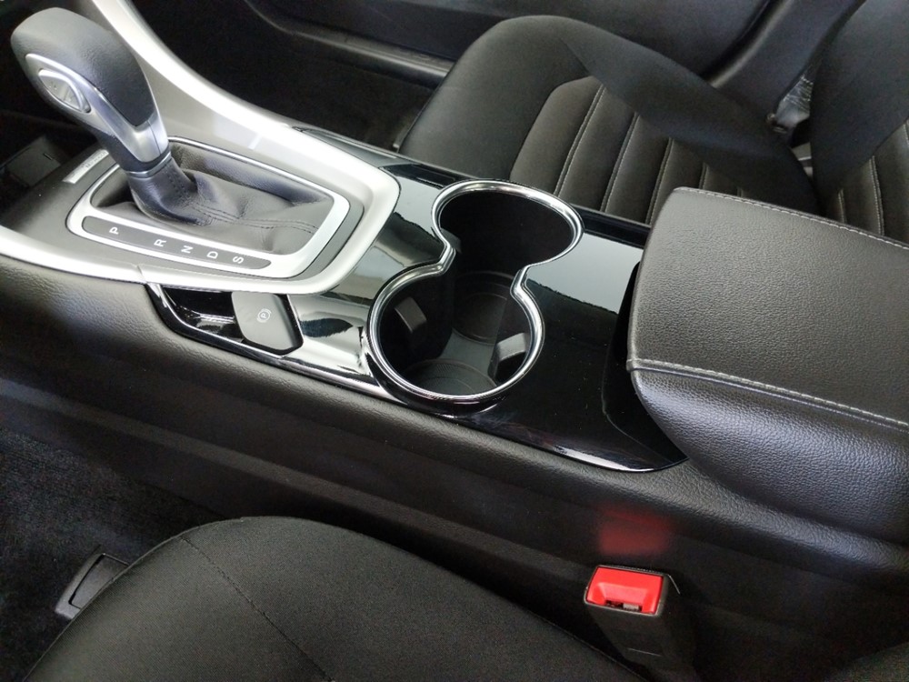 2014 Ford Fusion - Center Console/Cup Holders