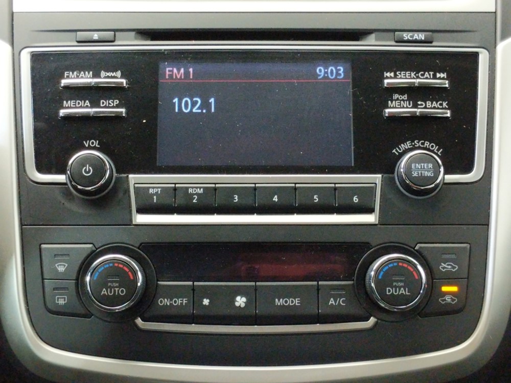2017 Nissan Altima - Stereo Package