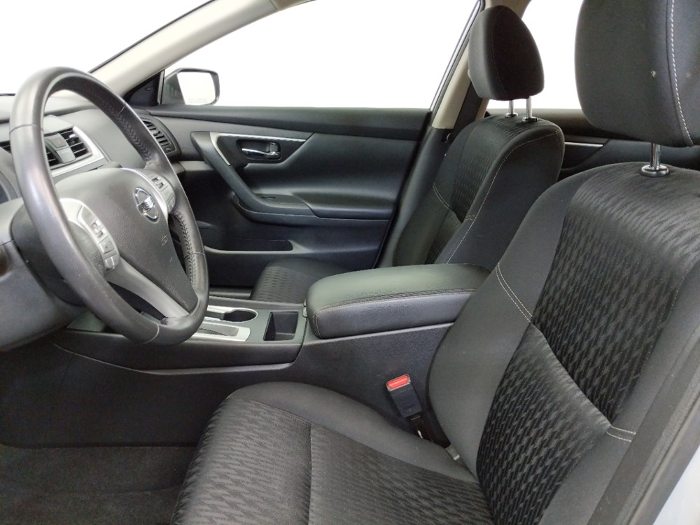 2017 Nissan Altima - Driver Front Seat