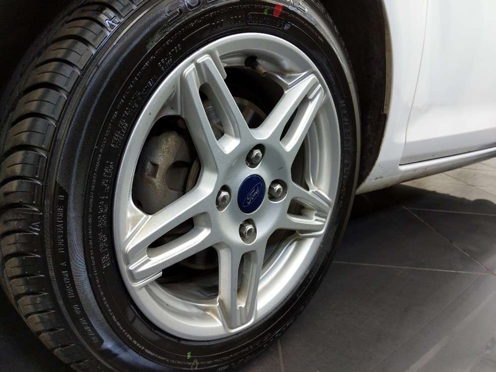 2017 Ford Fiesta - Wheel