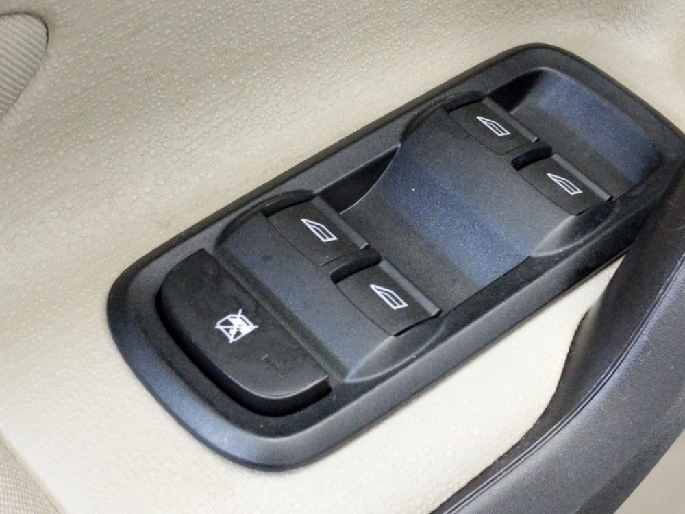 2017 Ford Fiesta - Driver Power Windows/Lock Control