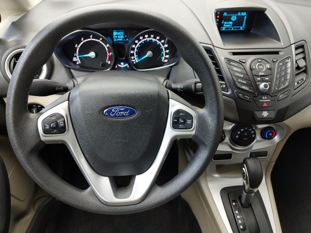 2017 Ford Fiesta - Driver Dash