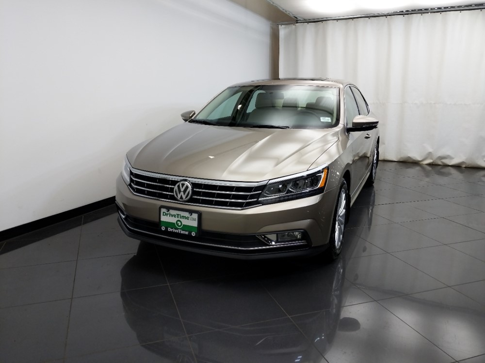 2016 Volkswagen Passat - Driver Front Hood