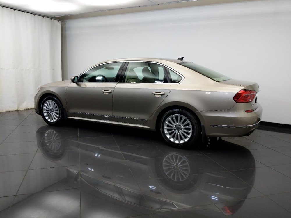 2016 Volkswagen Passat - Driver Rear Side