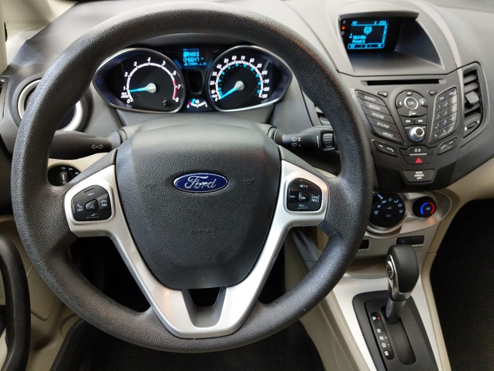 2017 Ford Fiesta - Driver Dash