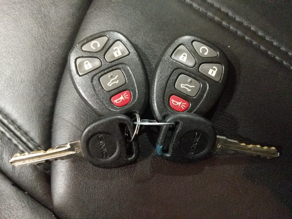 2012 GMC Acadia - Keys