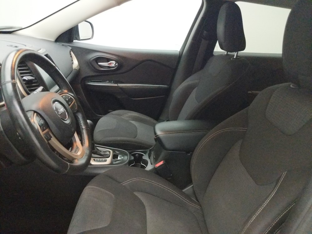 2015 Jeep Cherokee - Driver Front Seat