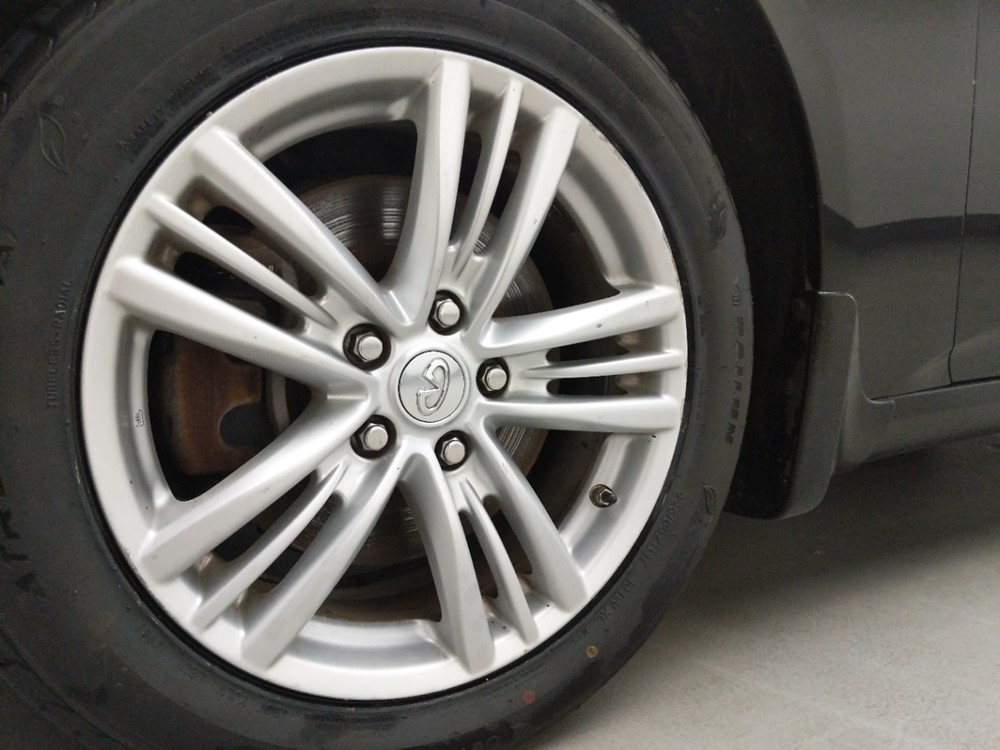 2011 INFINITI G37 - Wheel