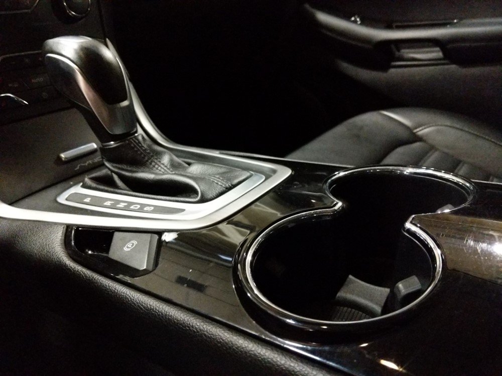 2015 Ford Edge - Center Console/Cup Holders