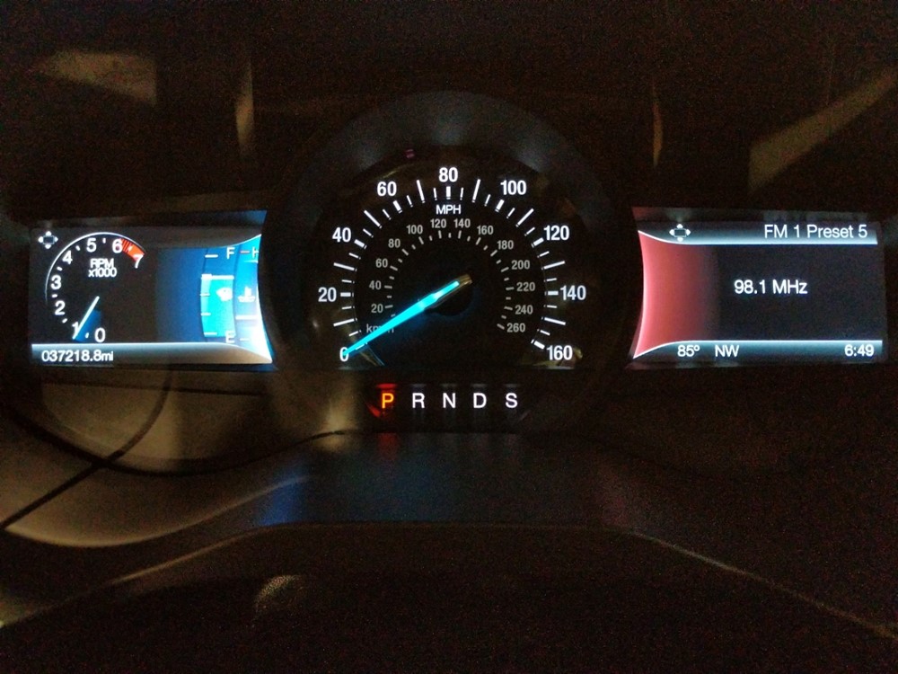 2015 Ford Edge - Odometer Close Up