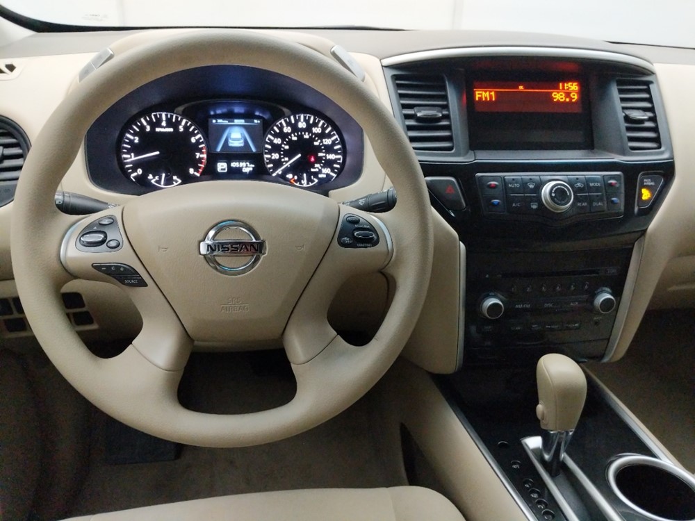 2014 Nissan Pathfinder - Driver Dash