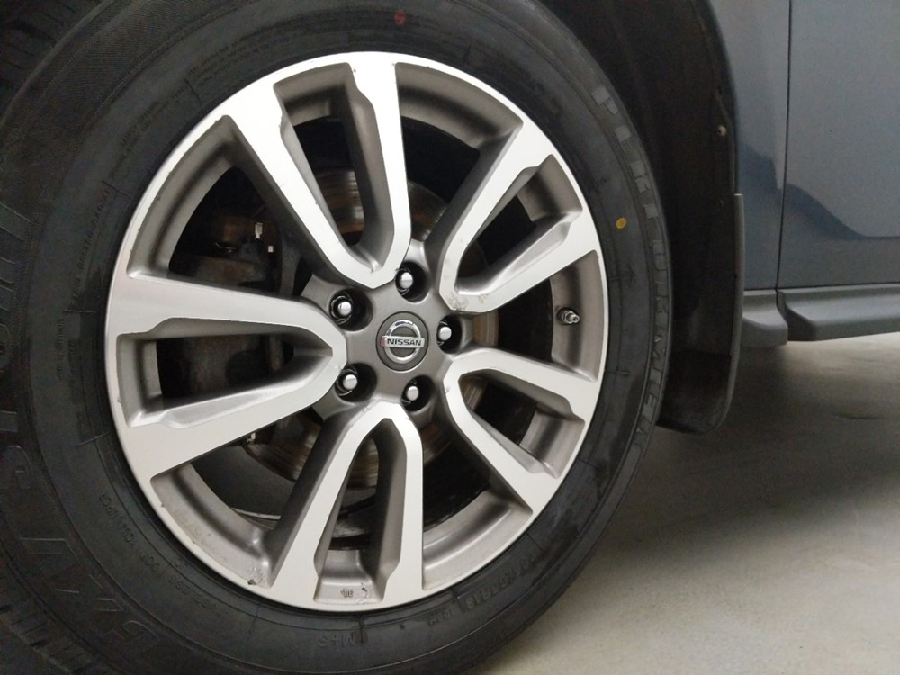 2014 Nissan Pathfinder - Wheel