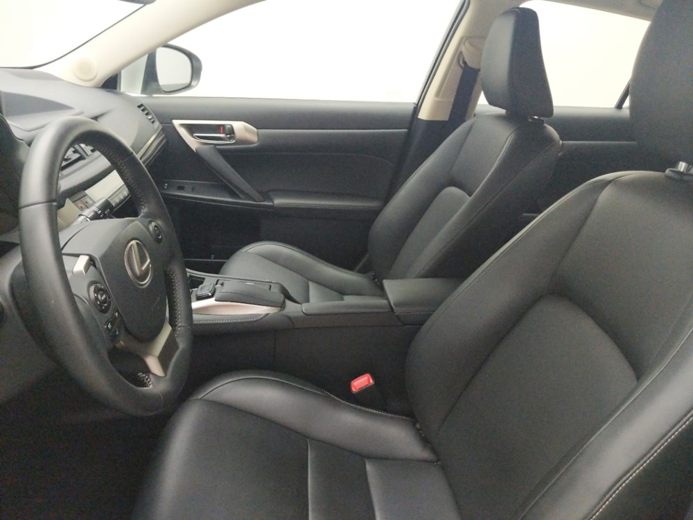 2015 Lexus CT 200h - Driver Front Seat