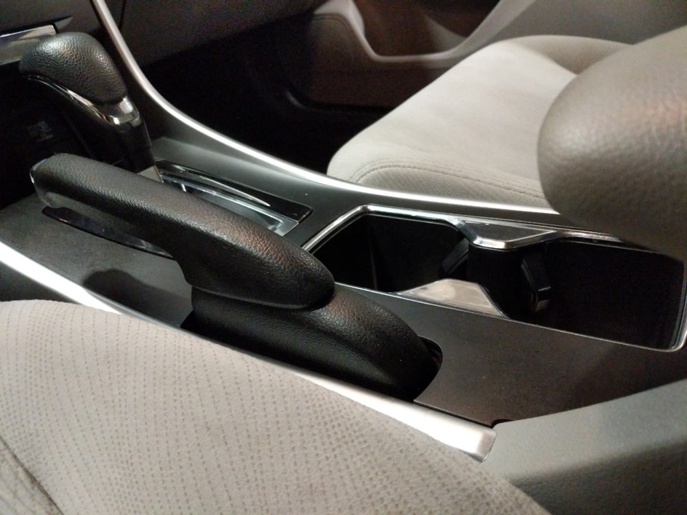 2015 Honda Accord - Center Console/Cup Holders