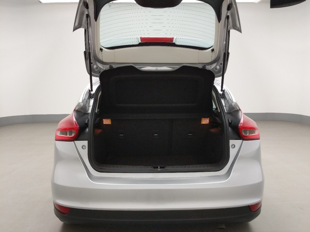 2016 Ford Focus - Trunk