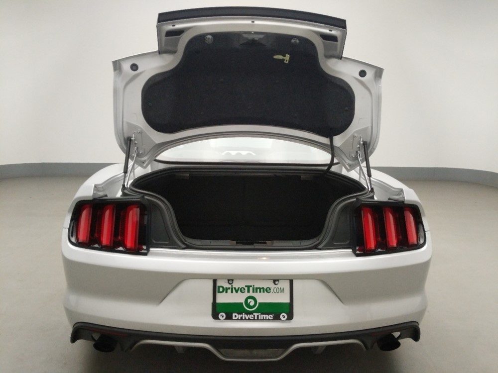 2017 Ford Mustang - Trunk