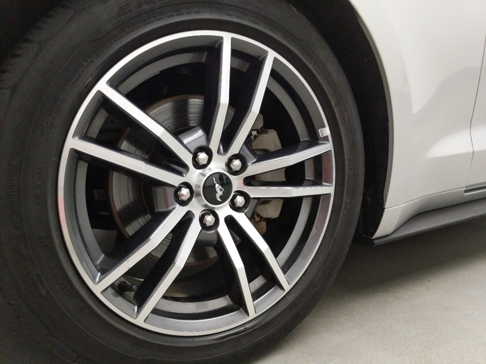 2017 Ford Mustang - Wheel