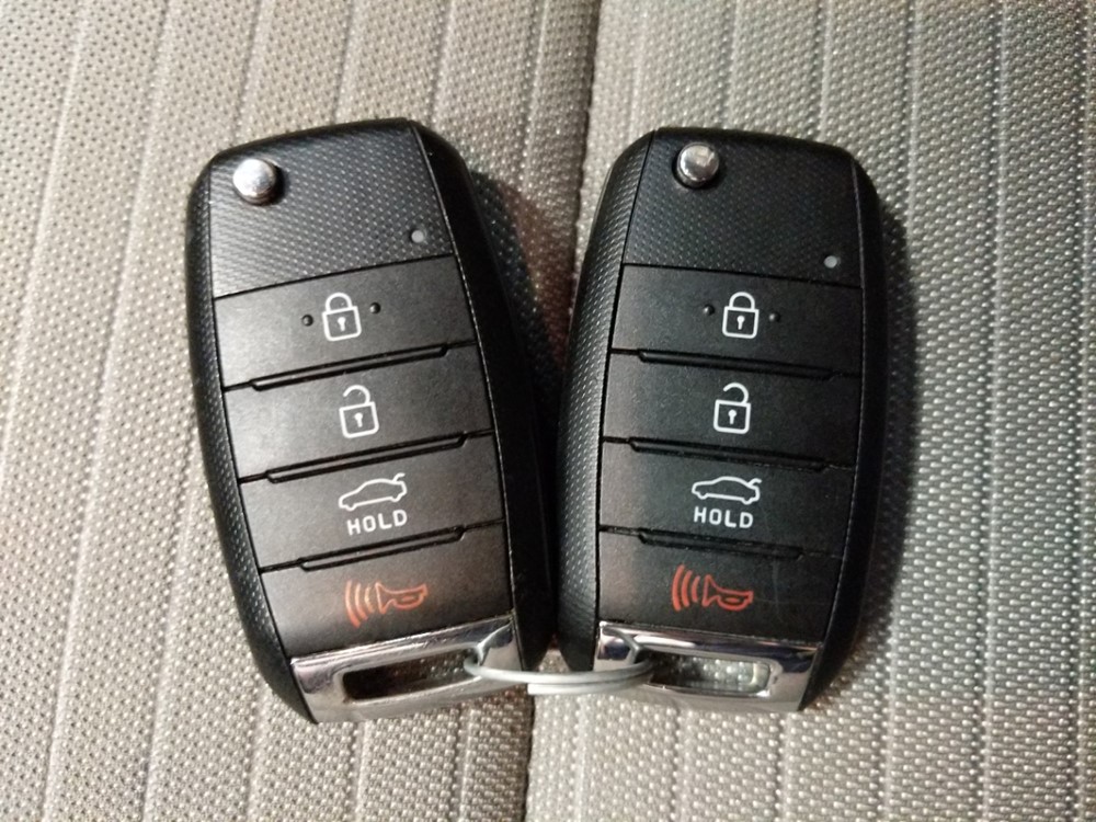2015 Kia Forte - Keys