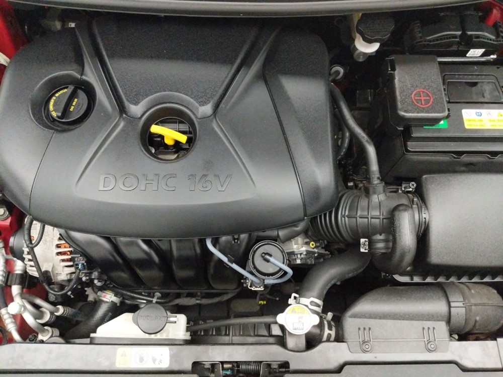 2015 Kia Forte - Engine