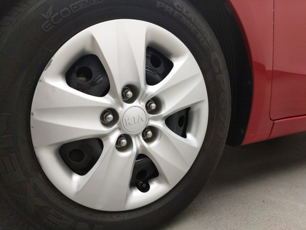 2015 Kia Forte - Wheel