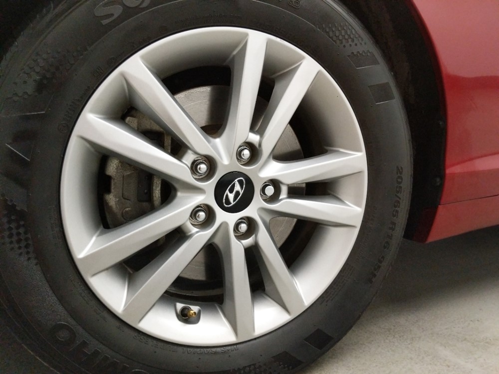 2015 Hyundai Sonata - Wheel