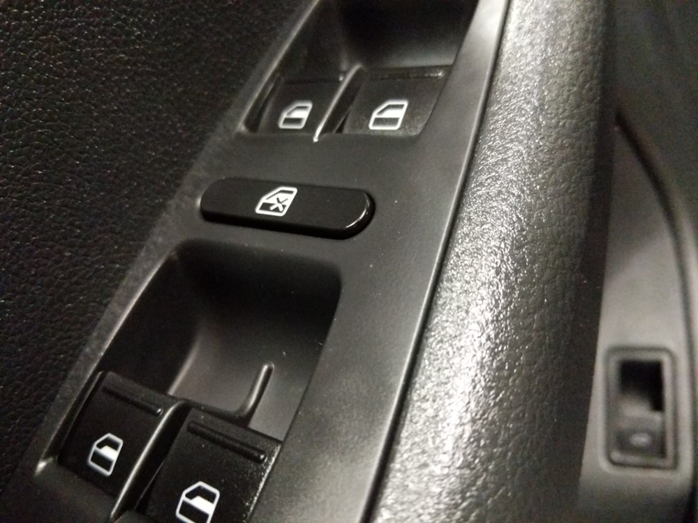 2016 Volkswagen Jetta - Driver Power Windows/Lock Control